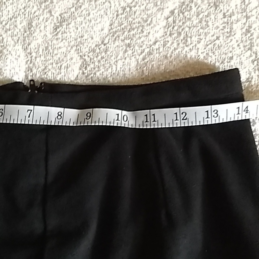 mini Skirt - Picture 4 of 5